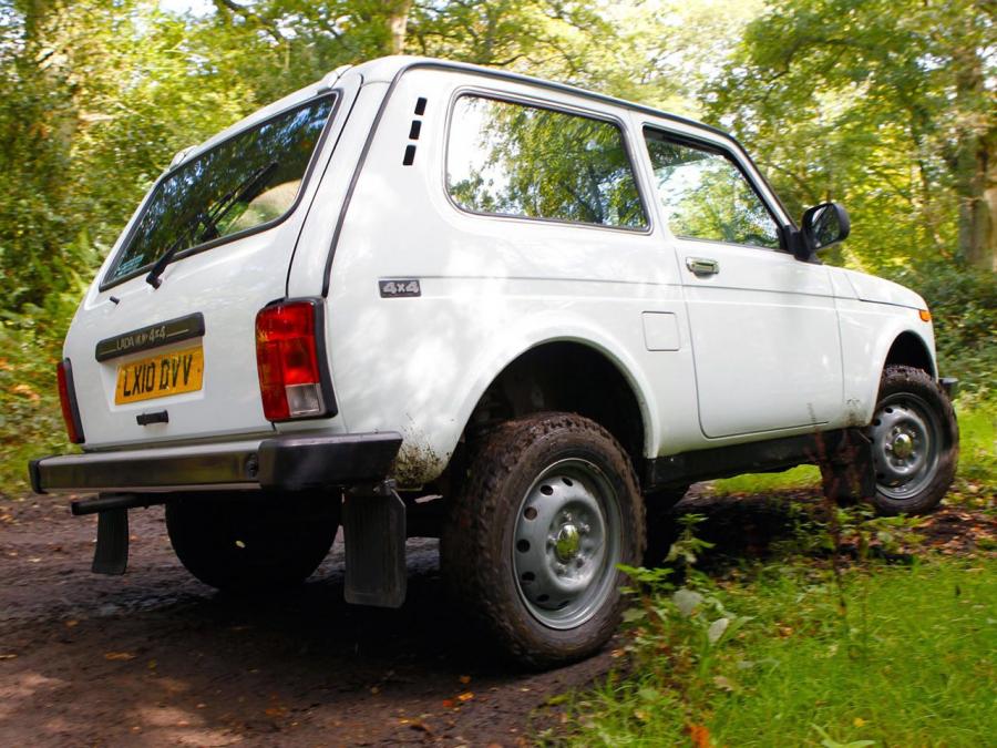  Lada 4x4 Export Edition 2010 года  (фото 15 из 19)